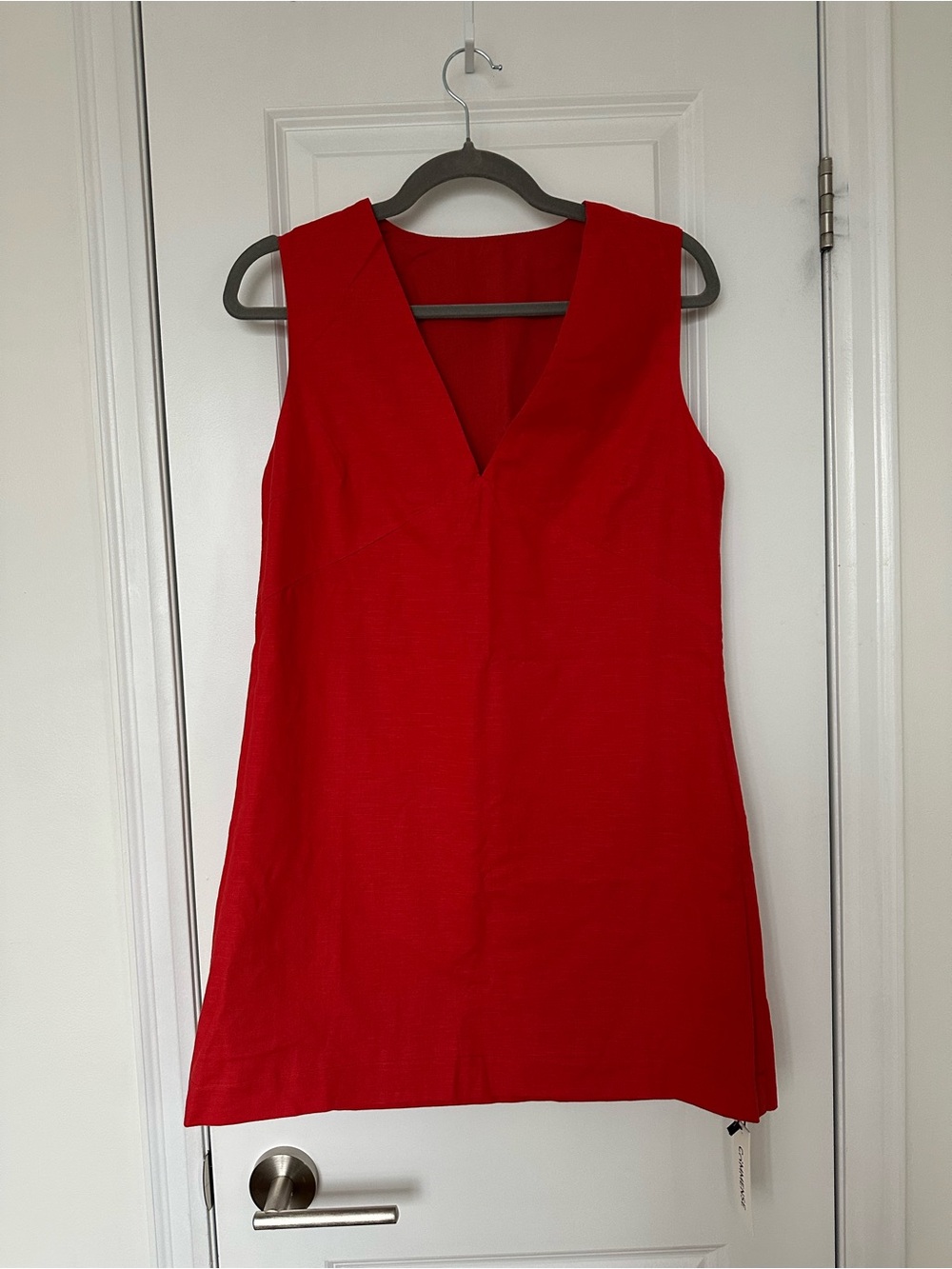Commense Red V-Neck Sleeveless Shift Tank